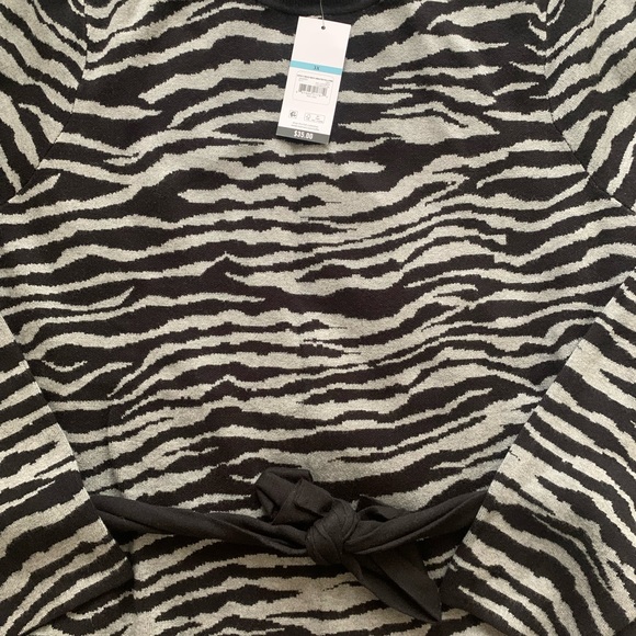 Sofia Vergara Holiday Set - Picture 1 of 5